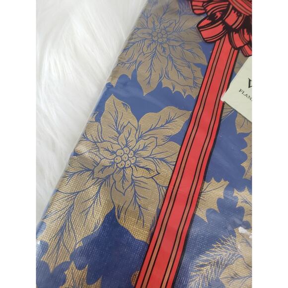 Vintage Sultans Linens Christmas Vinyl Table Cloth Poinsettia Square Kitschy - Picture 3 of 6